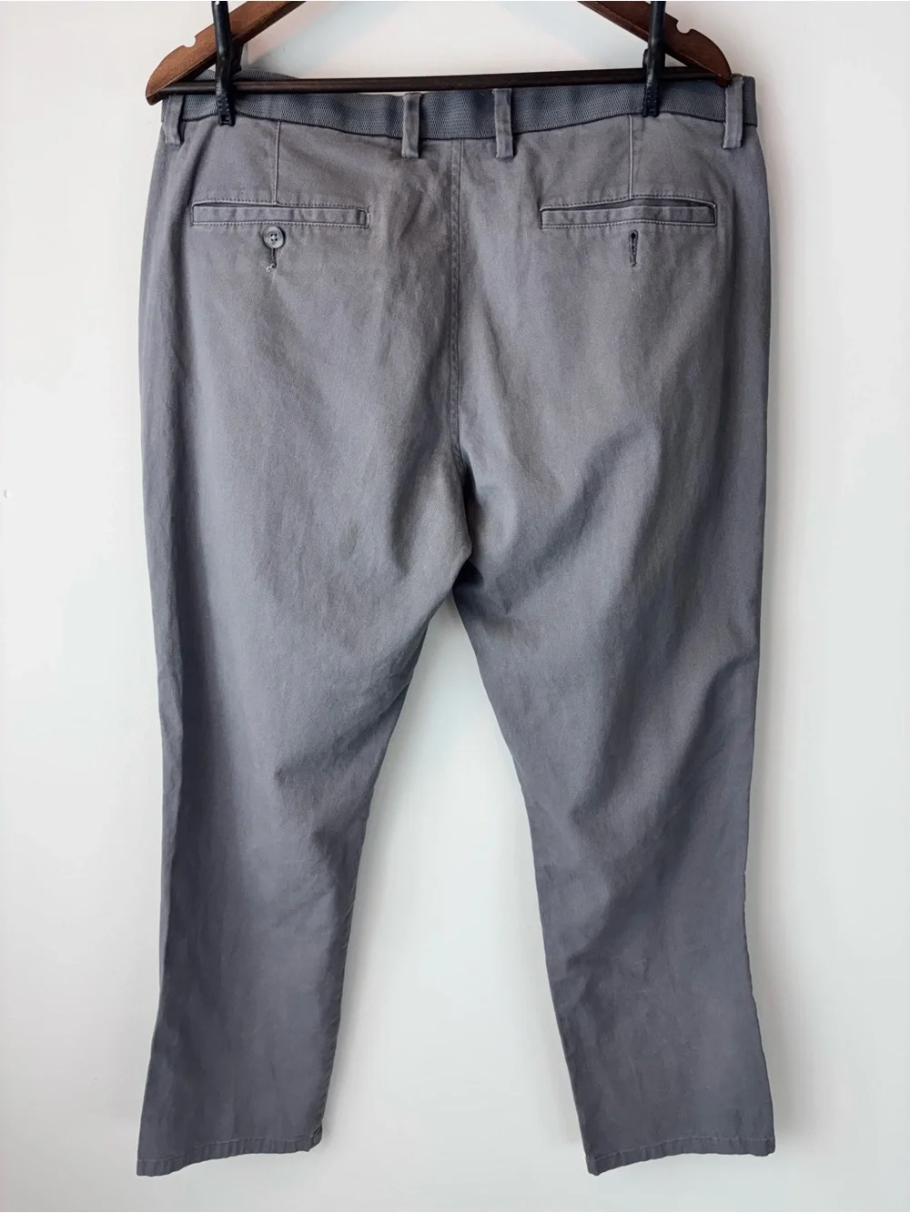 Haggar Men’s Gray Stretch Flat-Front Pants — 36x29
